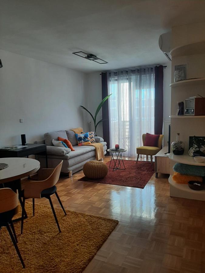Apartment Relax With Infrared Sunshower Varaždin エクステリア 写真