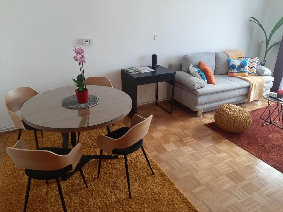 Apartment Relax With Infrared Sunshower Varaždin エクステリア 写真